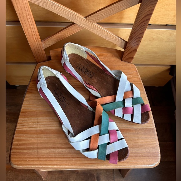 True Gem Vintage Braided Woven Leather Sandals - size 7 1/2 🩷🧡💚🤍 - Picture 1 of 5